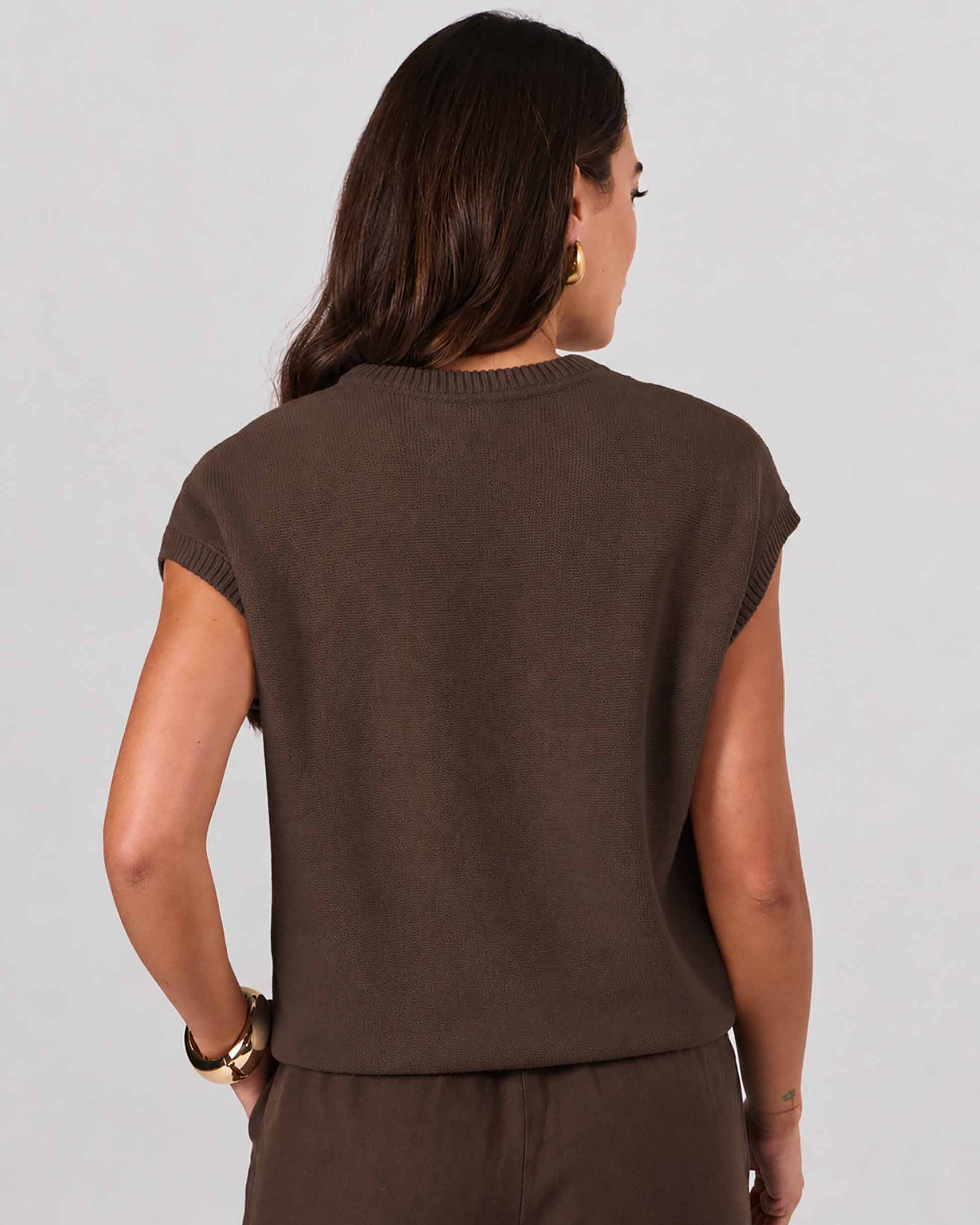 Lee Cotton Knit Vest- Coffee Bean